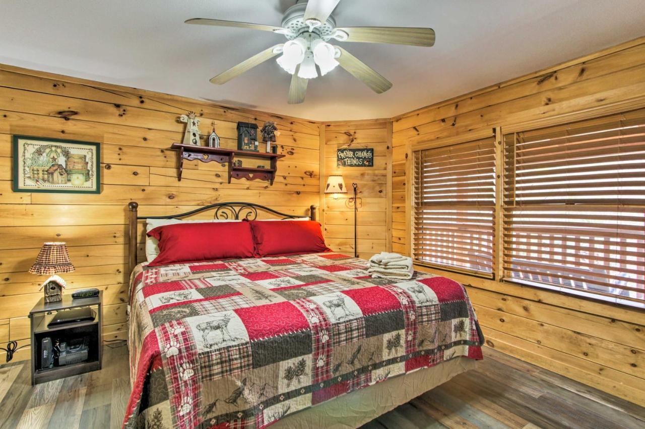Gatlinburg Mountain Cabin With Grill And Pool Table! 외부 사진