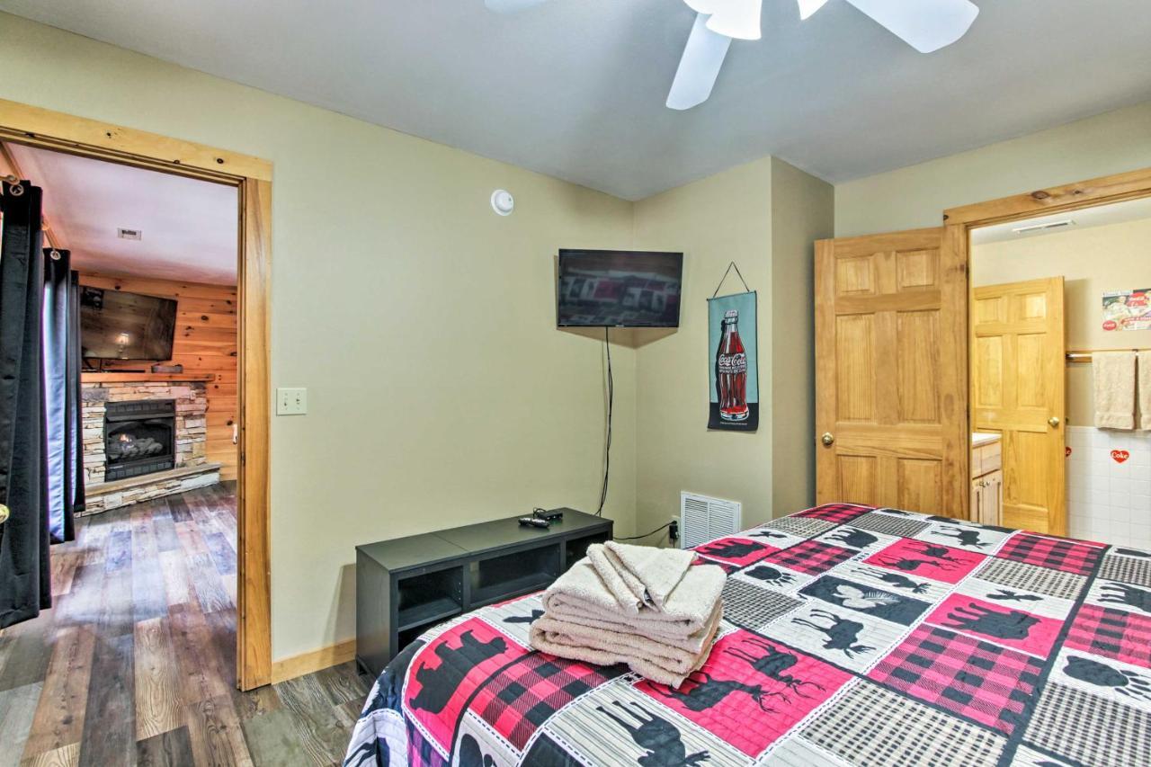 Gatlinburg Mountain Cabin With Grill And Pool Table! 외부 사진